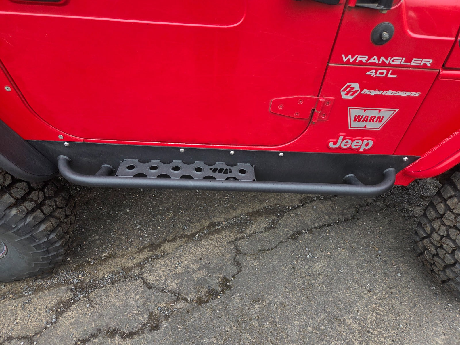 JEEP TJ MOD SERIES ROCK SLIDERS W/ STEP BARS + REINFORCEMENT KIT