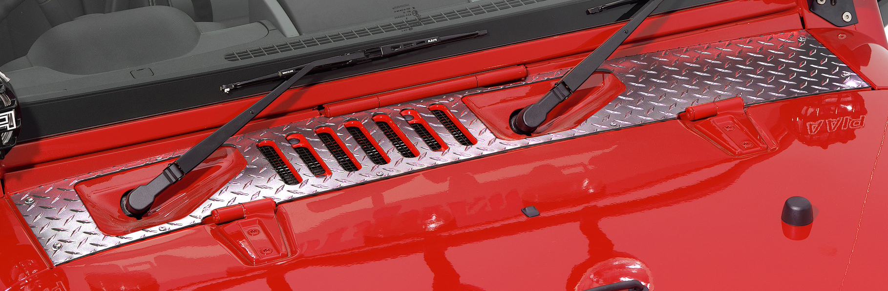 Jeep JK/JKU Center Cowling Cover (Right Hand Drive)