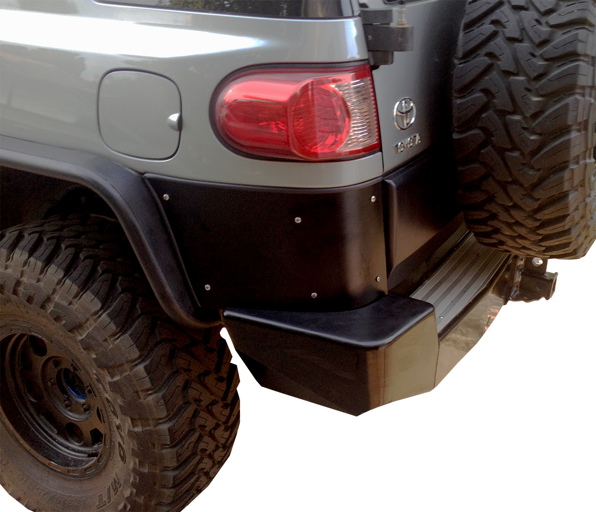 Toyota FJ Cruiser Rear Corners for 1" Body Lift & Warrior Tube Flares